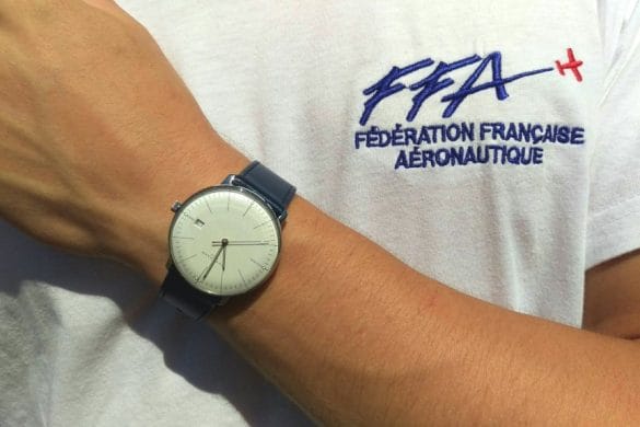 Hugo Chastel, ambassadeur Junghans sur le tour aérien des jeunes pilotes