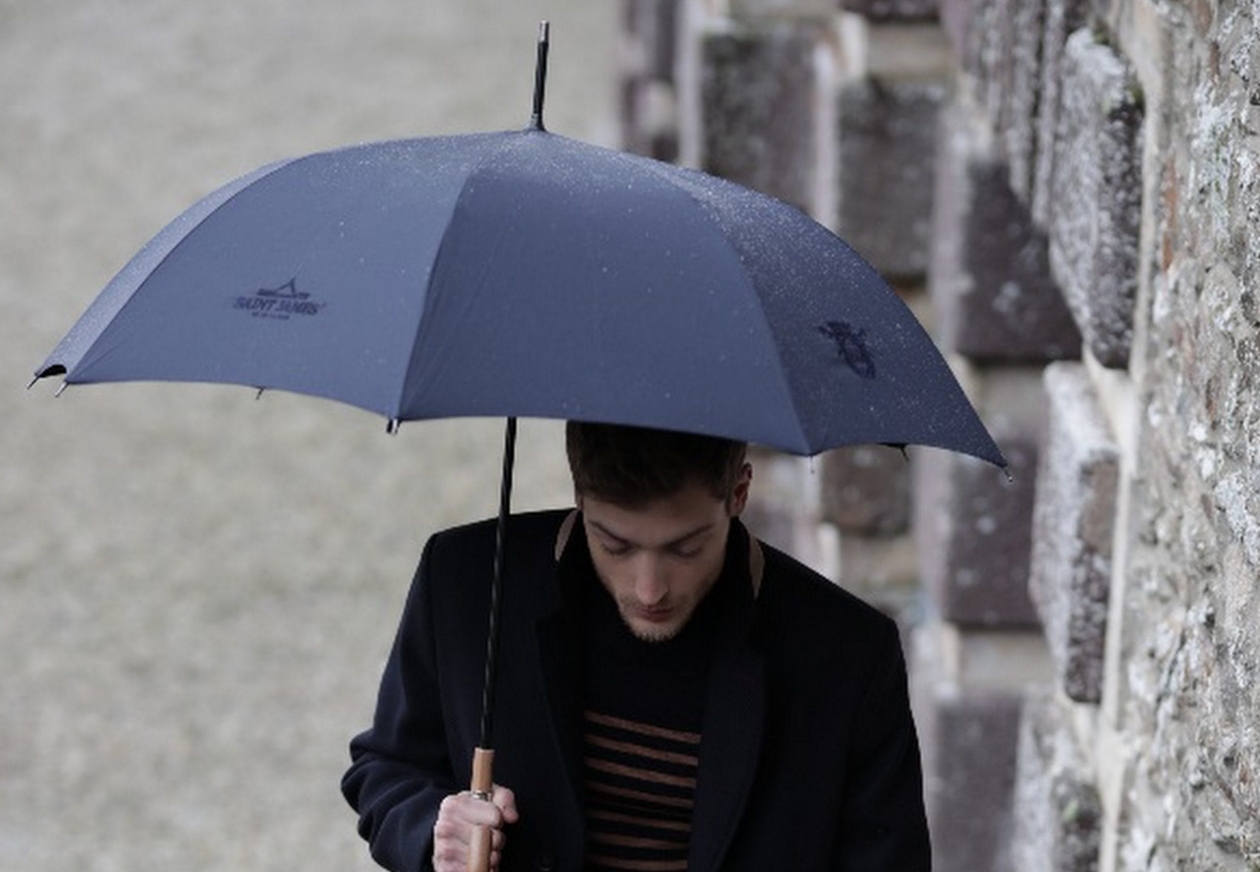 Le Parapluie de Cherbourg s’associe à Saint James