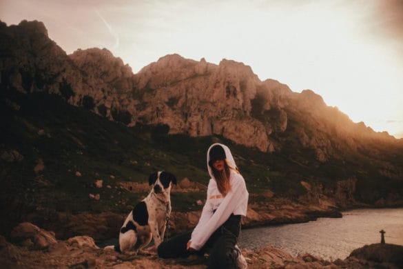 IN ART WE TRUST rend l’art accessible aux jeunes