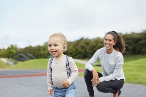 Oticon Play PX, la première aide auditive pour les enfants