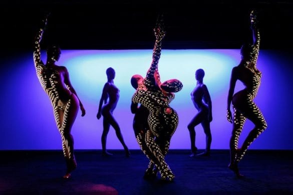 Le Crazy Horse Paris donne des « Vertiges »